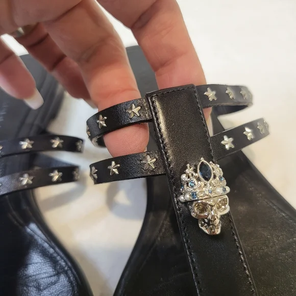 Alexander Mcqueen🔥🔥4X HOST PICK🔥🔥 Studded Flip Flops - Picture 13 of 16